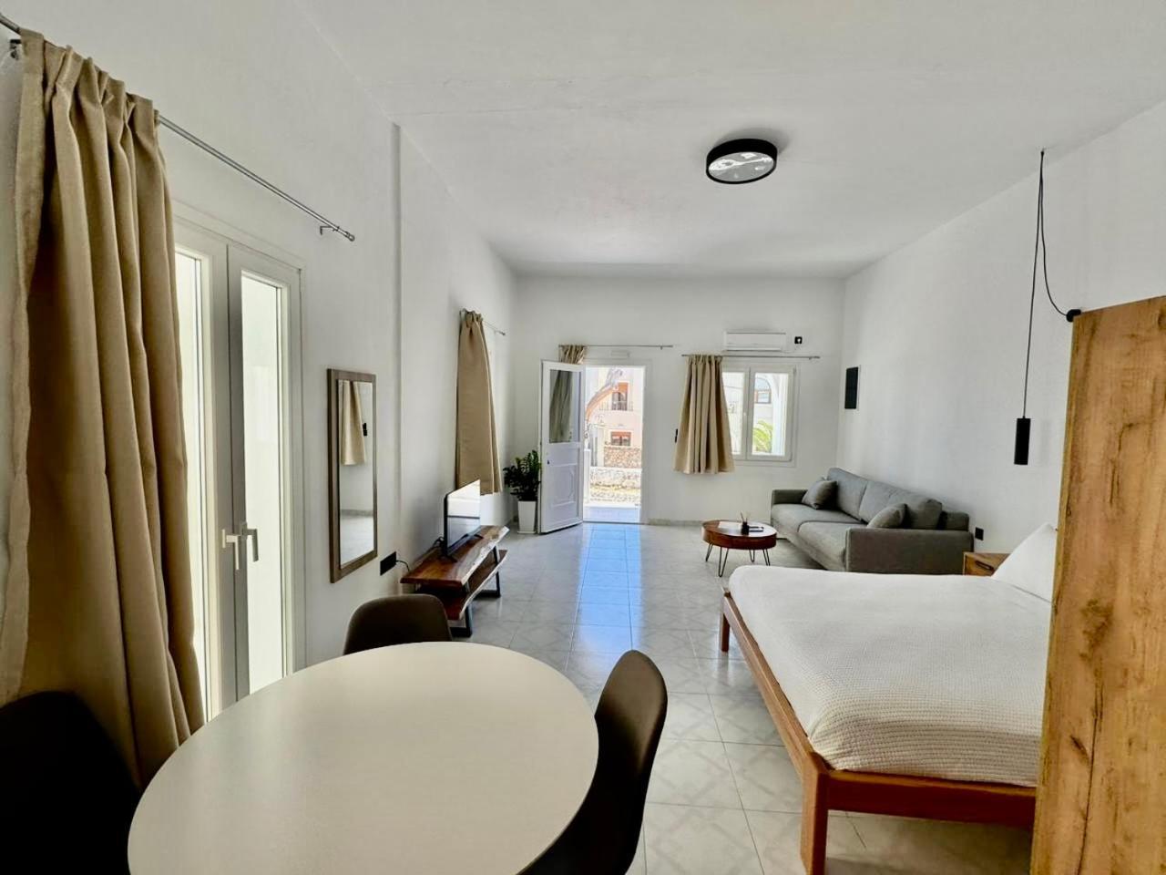 Gervi Suites Fira  Dış mekan fotoğraf