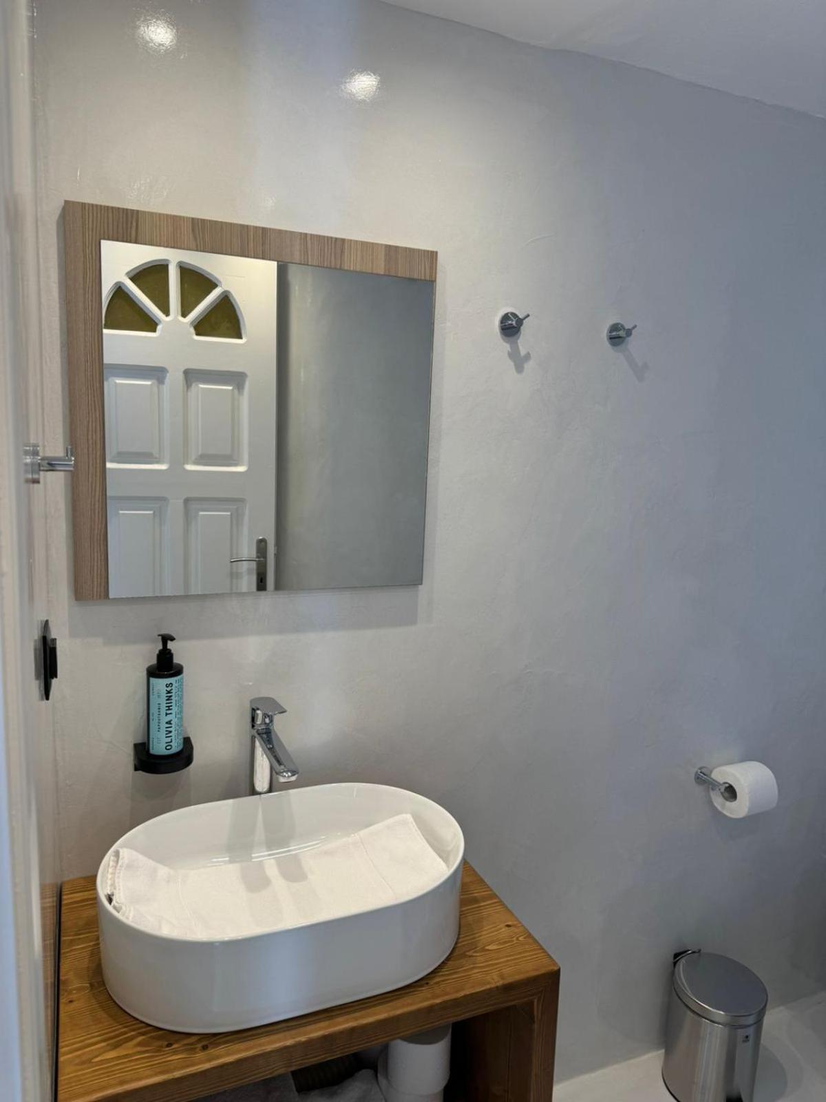 Gervi Suites Fira  Dış mekan fotoğraf