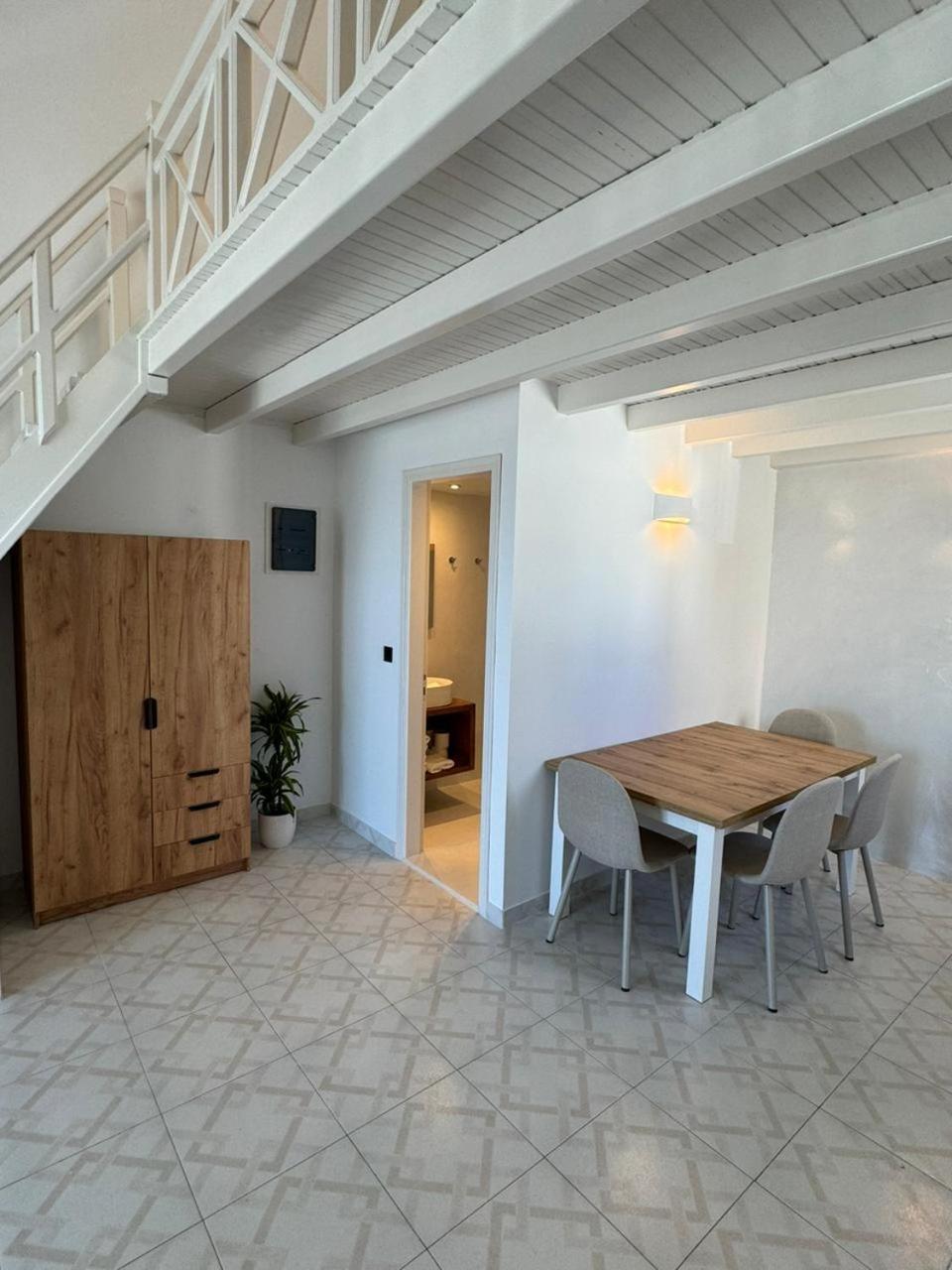 Gervi Suites Fira  Dış mekan fotoğraf