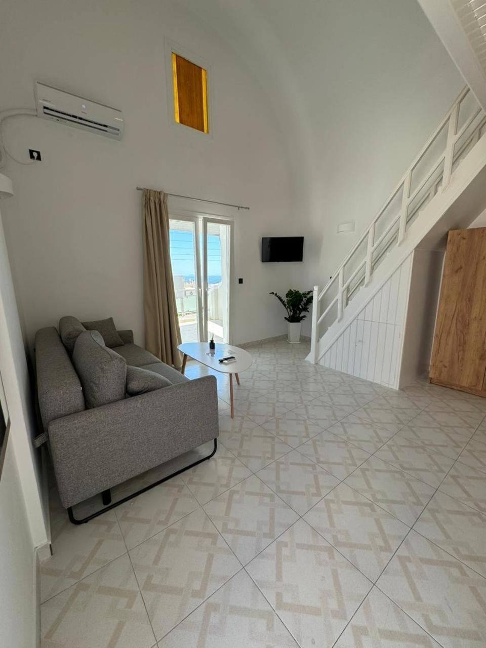 Gervi Suites Fira  Dış mekan fotoğraf