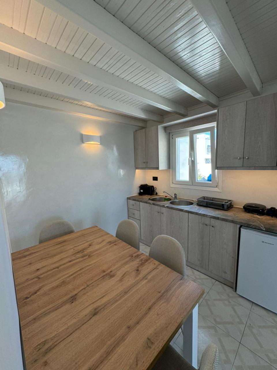 Gervi Suites Fira  Dış mekan fotoğraf